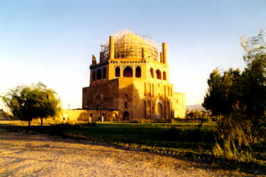 Mausoleum of Oljaitu, general view